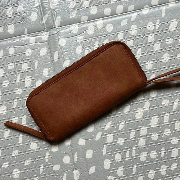 Free People Distressed Vegan Wallet - brown - Picture 2 of 4